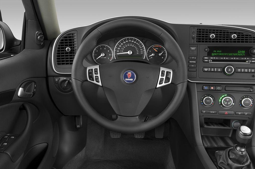 Saab 9-3 Sport Sedan (Baujahr 2010) Aero XWD 4 Türen Lenkrad