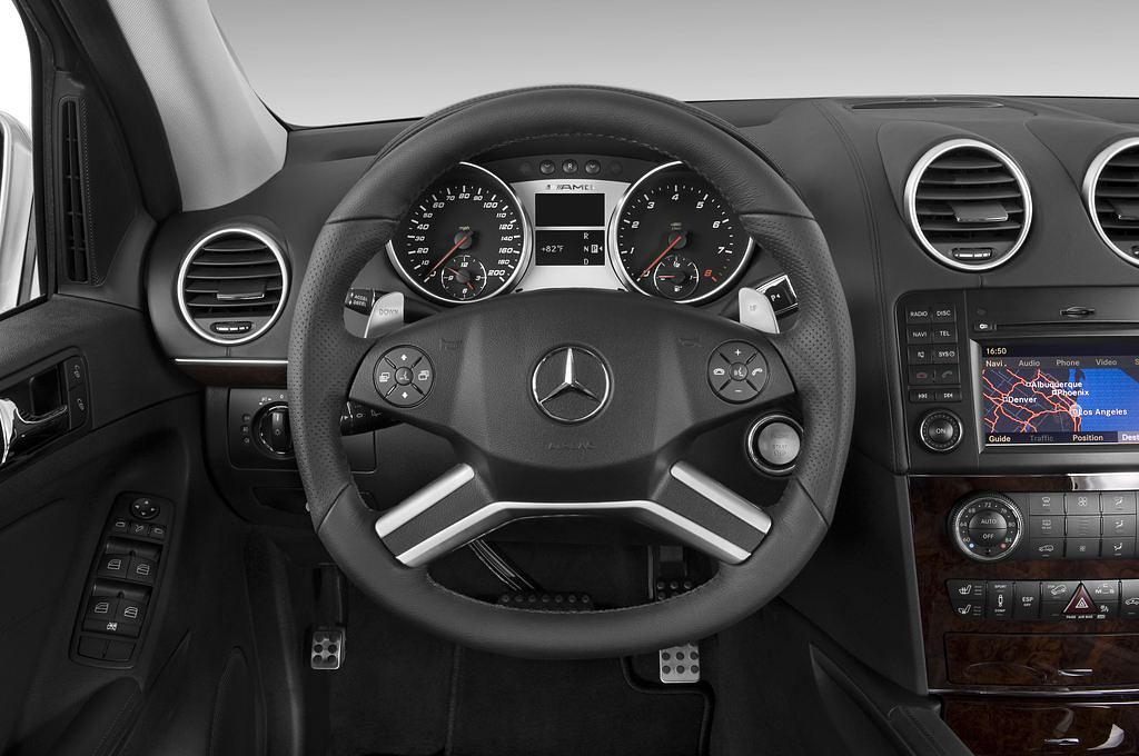 Mercedes M-Class (Baujahr 2011) AMG 5 Türen Lenkrad