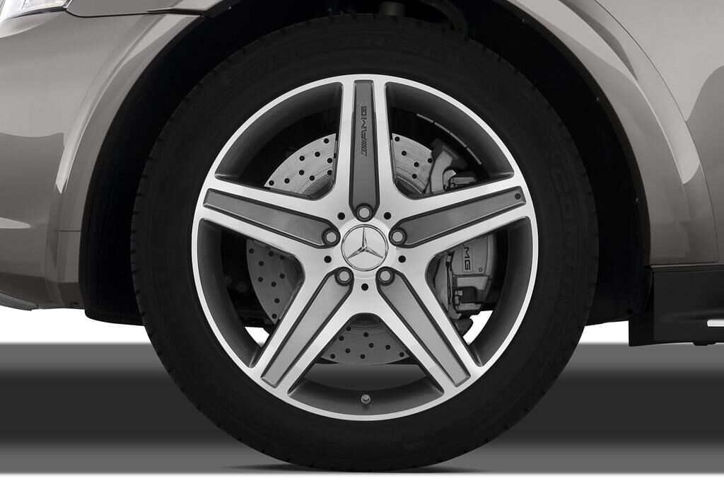 Mercedes M-Class (Baujahr 2011) AMG 5 Türen Reifen und Felge