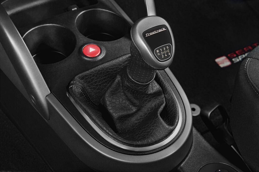 SEAT Altea Freetrack (Baujahr 2011) - 5 Türen Schalthebel