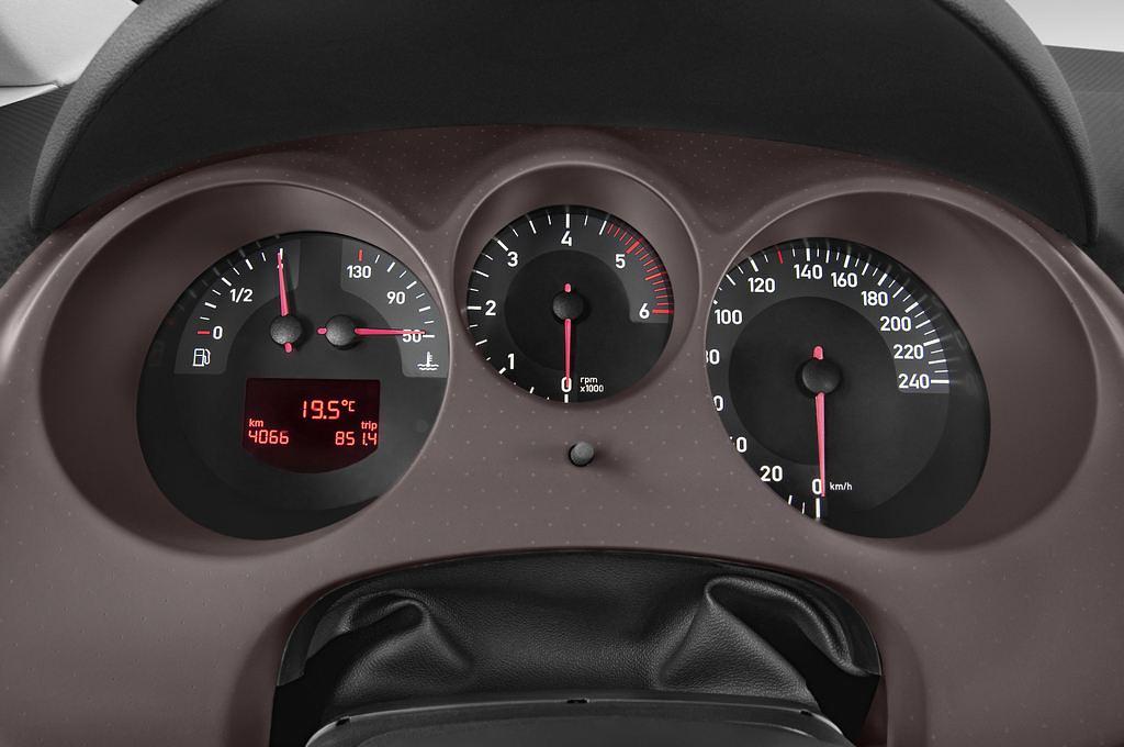 SEAT Altea Freetrack (Baujahr 2011) - 5 Türen Tacho und Fahrerinstrumente