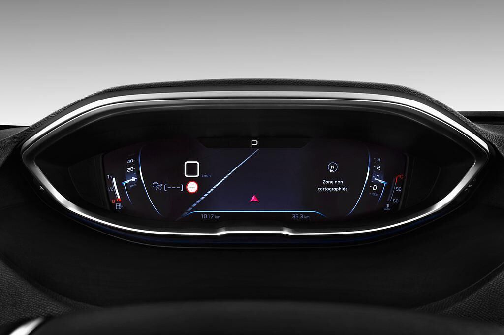 Peugeot 3008 (Baujahr 2017) GT Line 5 Türen Tacho und Fahrerinstrumente