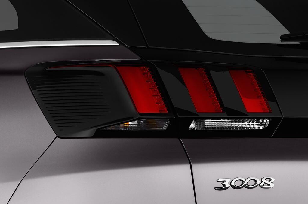 Peugeot 3008 (Baujahr 2017) GT Line 5 Türen Rücklicht