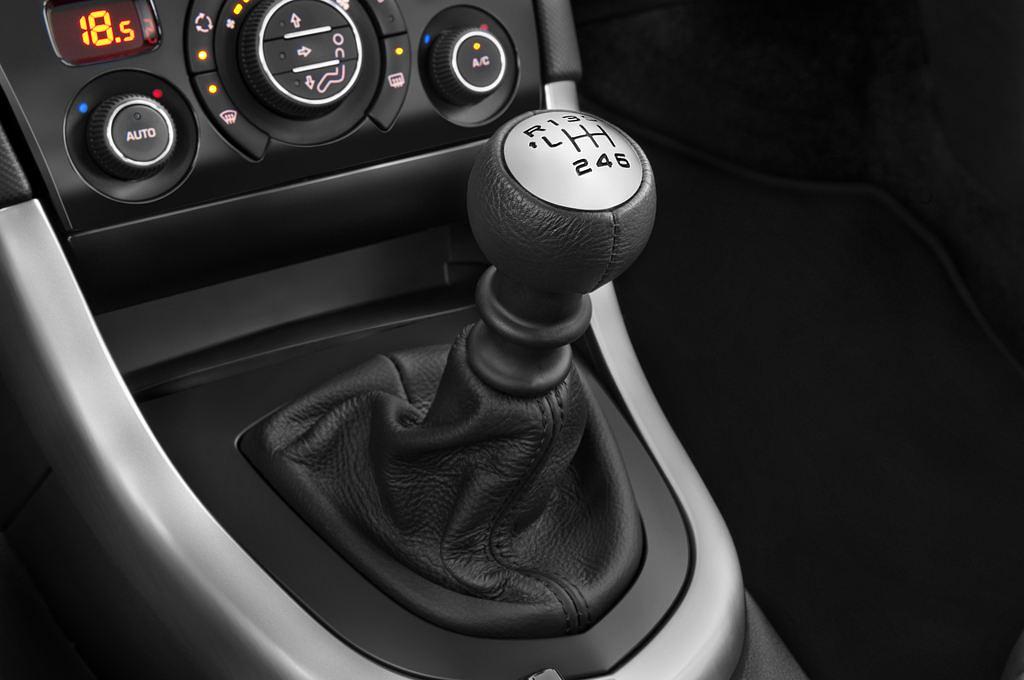 Peugeot 308 (Baujahr 2011) Allure 5 Türen Schalthebel