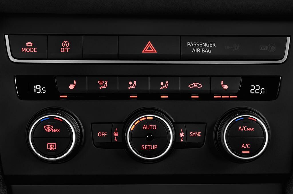 SEAT Leon SC (Baujahr 2014) FR 3 Türen Temperatur und Klimaanlage
