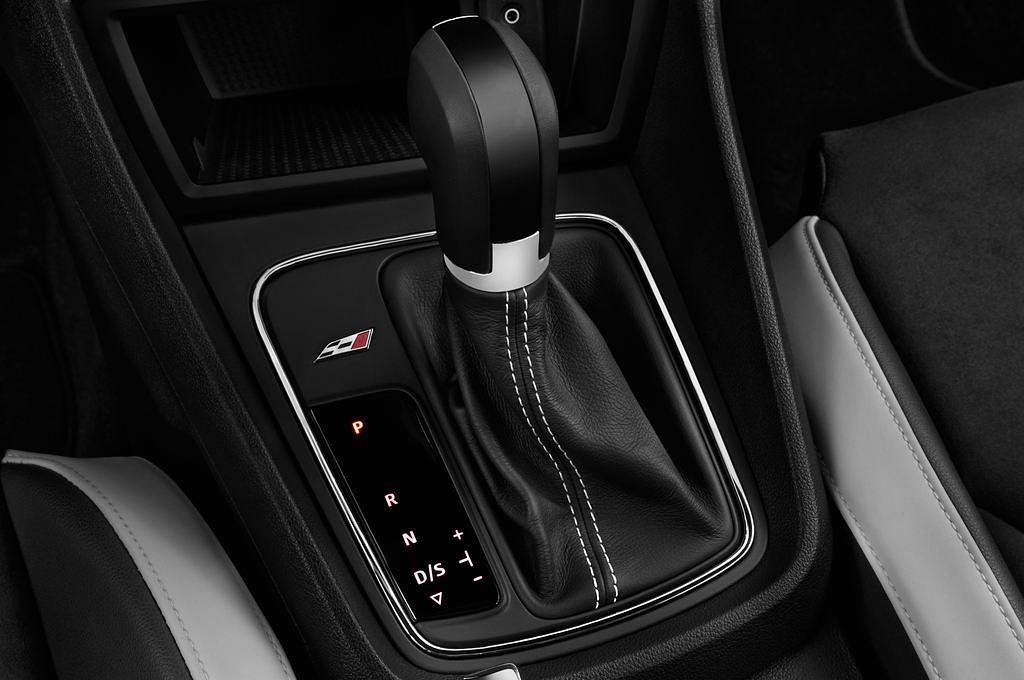 SEAT Leon (Baujahr 2016) CUPRA 290 5 Türen Schalthebel