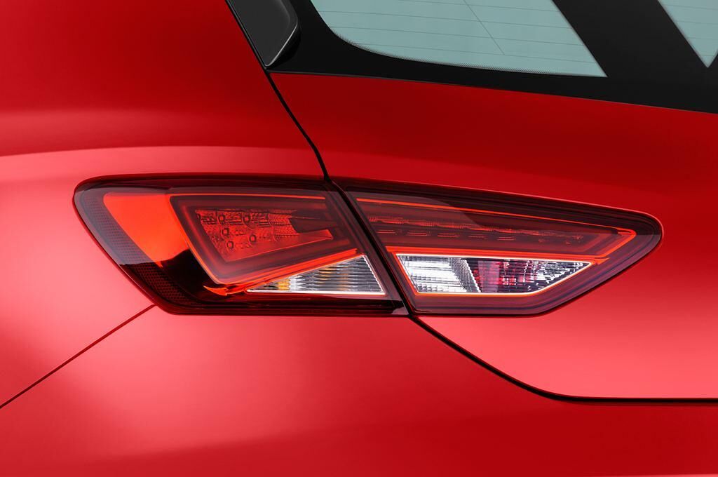 SEAT Leon (Baujahr 2016) CUPRA 290 5 Türen Rücklicht