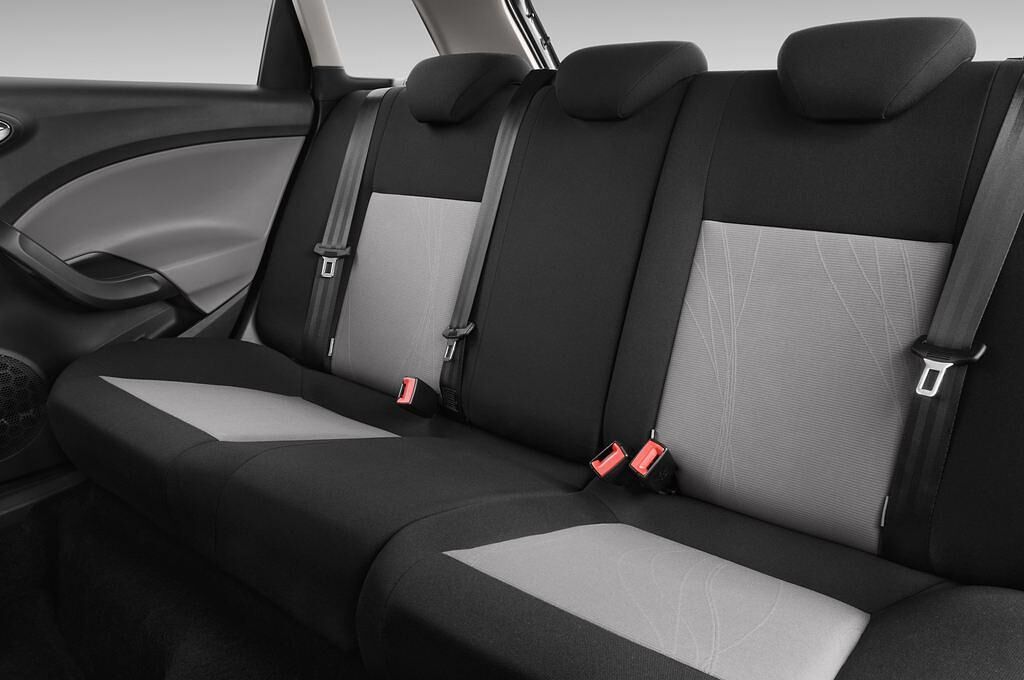 SEAT Ibiza ST (Baujahr 2013) Style 5 Türen Rücksitze