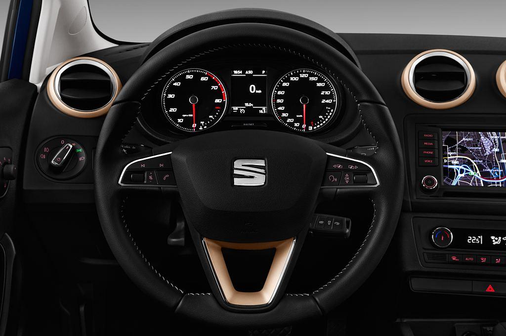 SEAT Ibiza ST (Baujahr 2016) Style 5 Türen Lenkrad