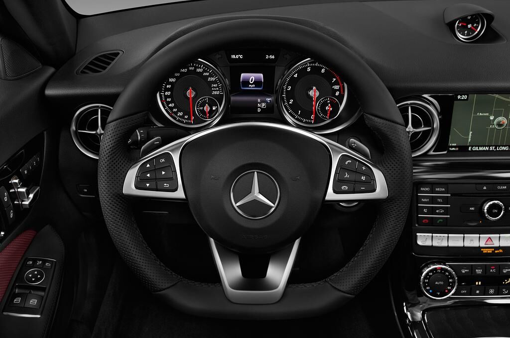 Mercedes SLC (Baujahr 2018) - 2 Türen Lenkrad