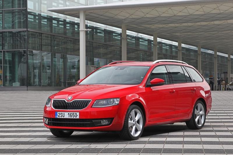 Der Skoda Octavia Combi bietet vorne und hinten viel Platz