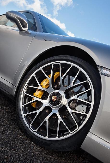 Porsche 911 Turbo S