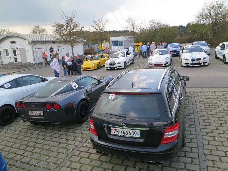 Scuderia S7 auf der Nordschleife.