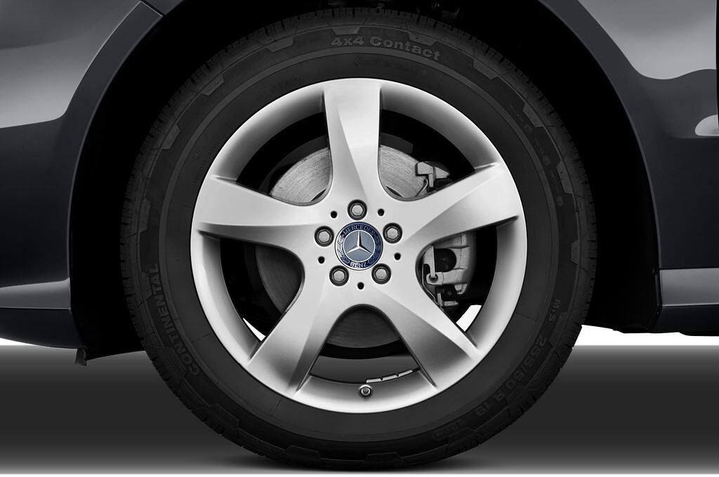 Mercedes R-Class (Baujahr 2011) R350 5 Türen Reifen und Felge