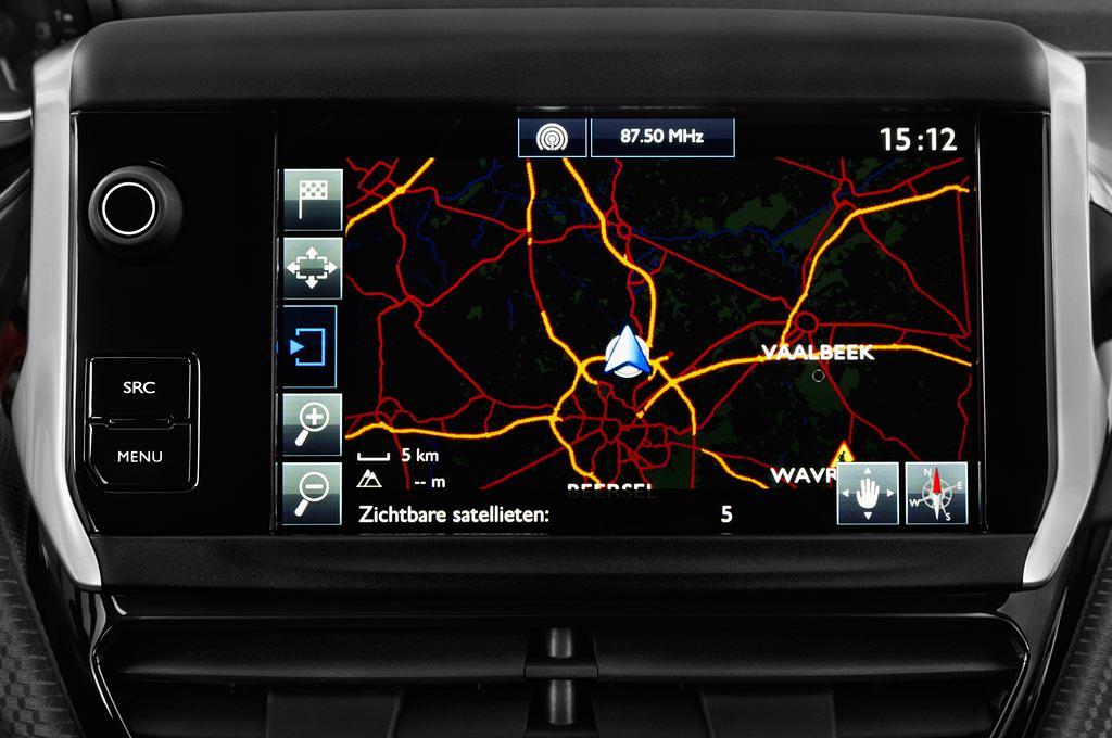 Peugeot 208 (Baujahr 2015) Allure 5 Türen Radio und Infotainmentsystem
