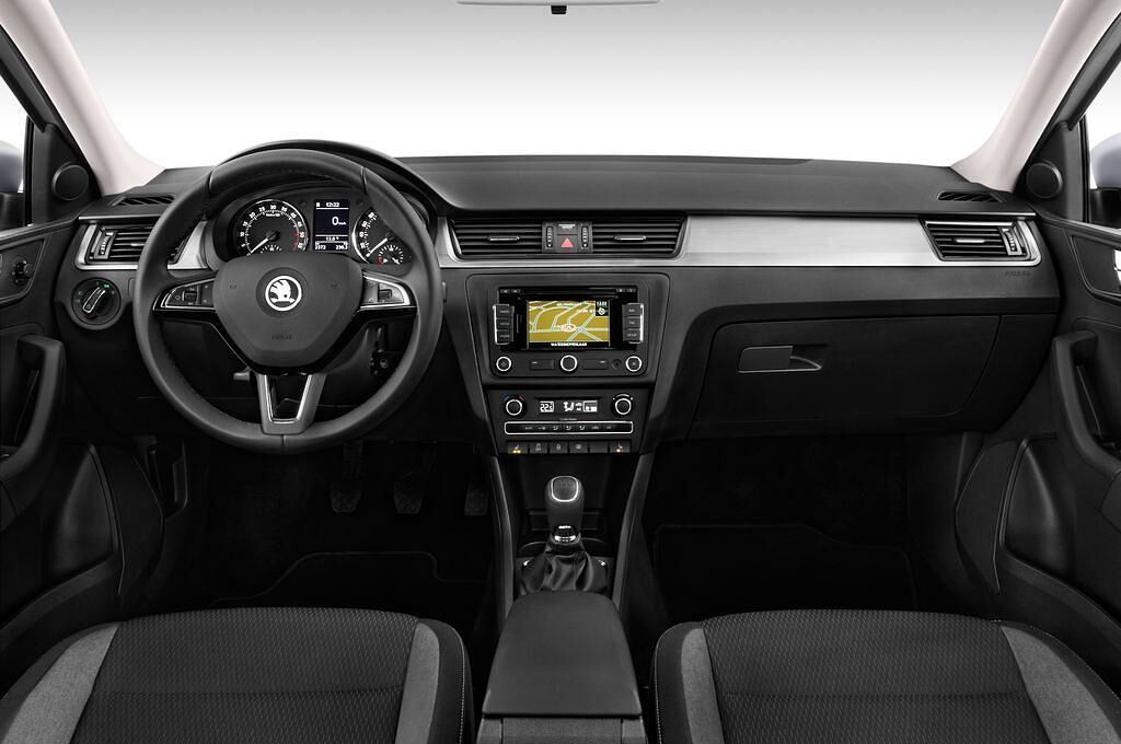 Skoda Rapid Spaceback (Baujahr 2014) Elegance 5 Türen Cockpit und Innenraum