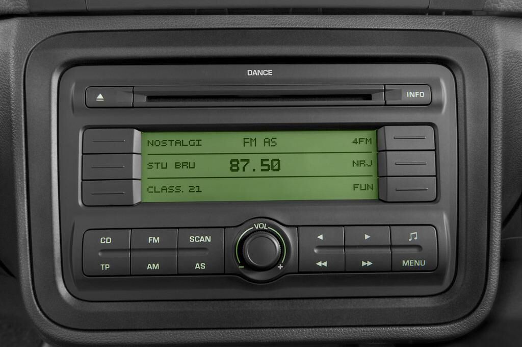 Skoda Roomster (Baujahr 2009) Comfort 5 Türen Radio und Infotainmentsystem