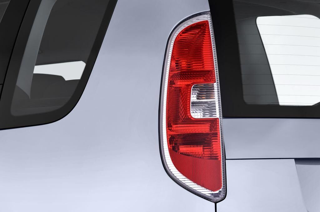 Skoda Roomster (Baujahr 2013) Active 5 Türen Rücklicht