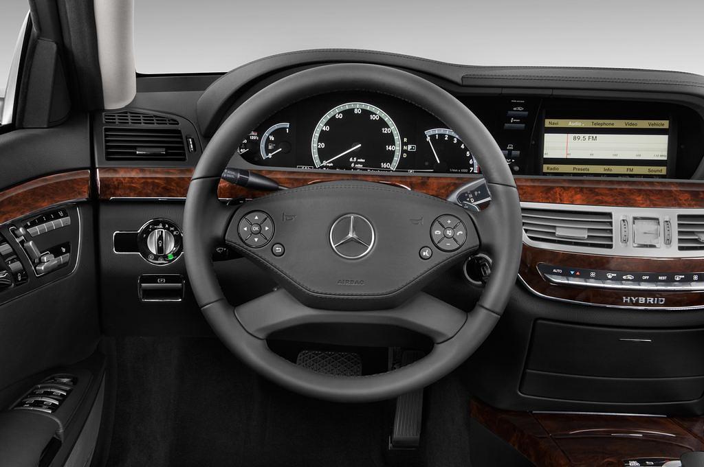 Mercedes S-Class (Baujahr 2011) Hybrid 4 Türen Lenkrad