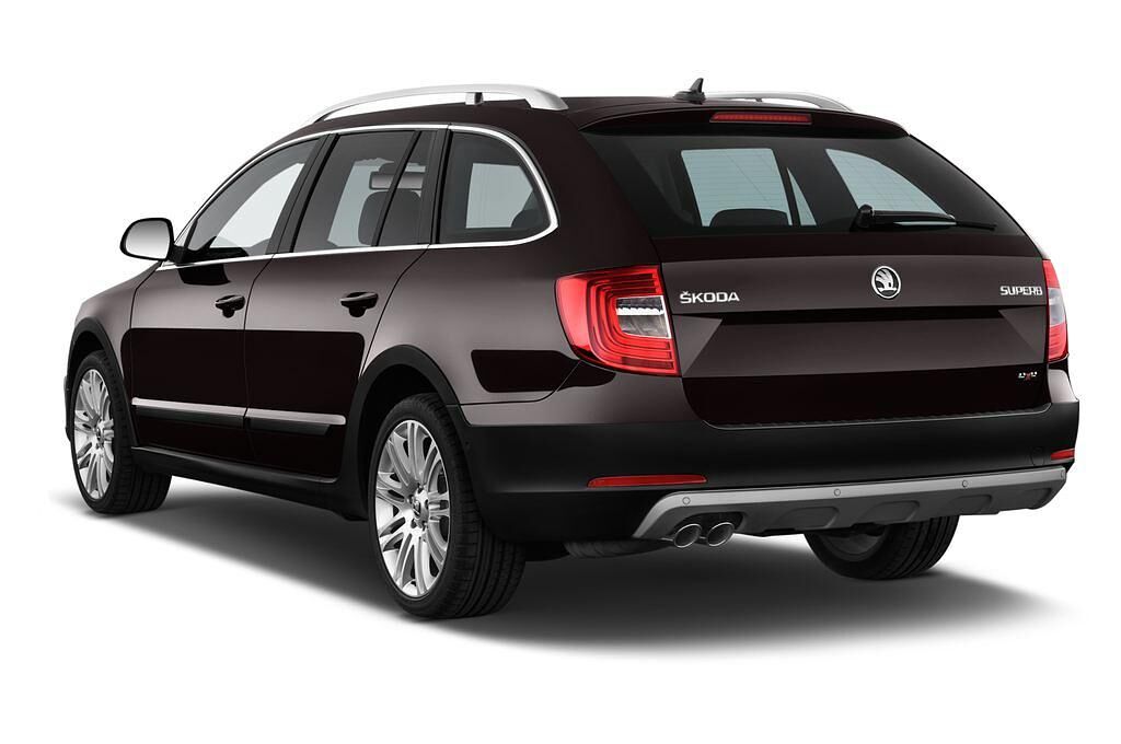 Skoda Superb (Baujahr 2015) Elegance 5 Türen seitlich hinten