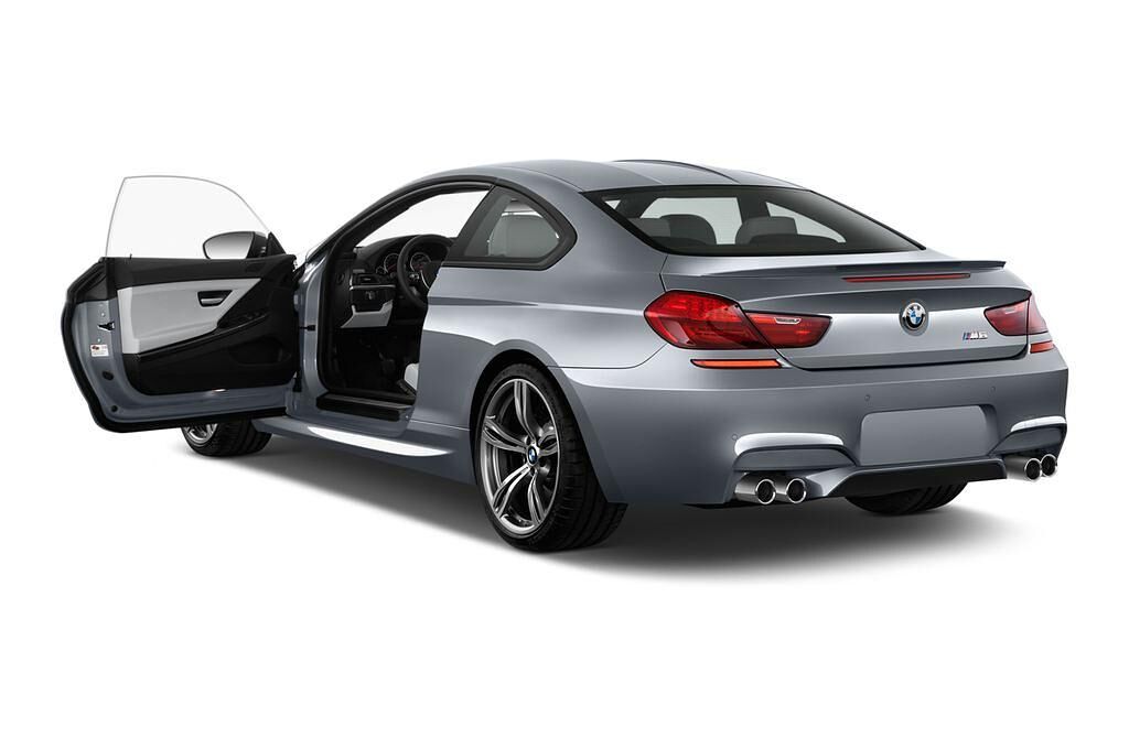 BMW M6 (Baujahr 2017) - 2 Türen Tür geöffnet