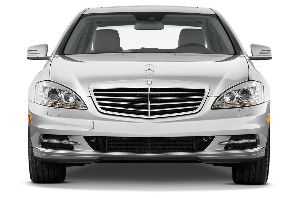 Mercedes S-Class (Baujahr 2010) - 4 Türen Frontansicht