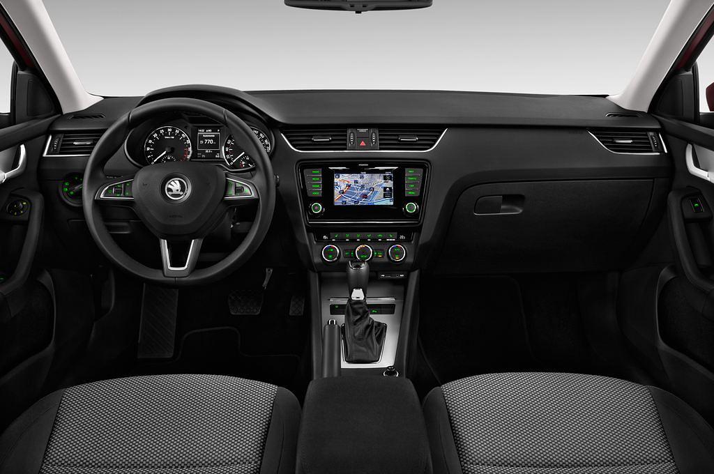 Skoda Octavia (Baujahr 2014) Ambition 5 Türen Cockpit und Innenraum