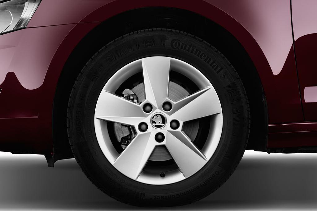 Skoda Octavia (Baujahr 2014) Ambition 5 Türen Reifen und Felge