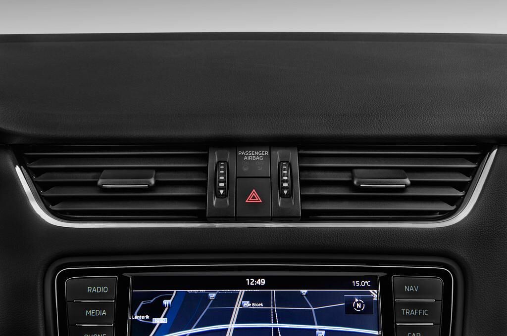 Skoda Octavia (Baujahr 2014) 2.0 Tsi Green Tec Dsg Rs Combi 5 Türen Lüftung