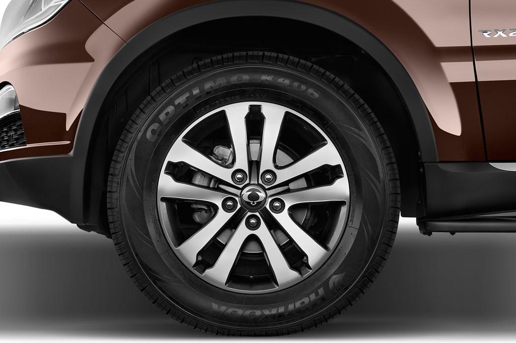 Ssangyong Rexton W (Baujahr 2013) Sapphire 5 Türen Reifen und Felge