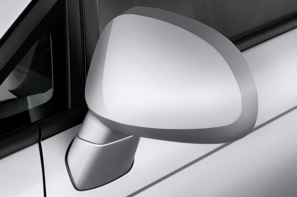 Ssangyong Rodius (Baujahr 2014) Sapphire 5 Türen Außenspiegel