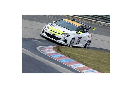 Opel ist zurück in der „Grünen Hölle“