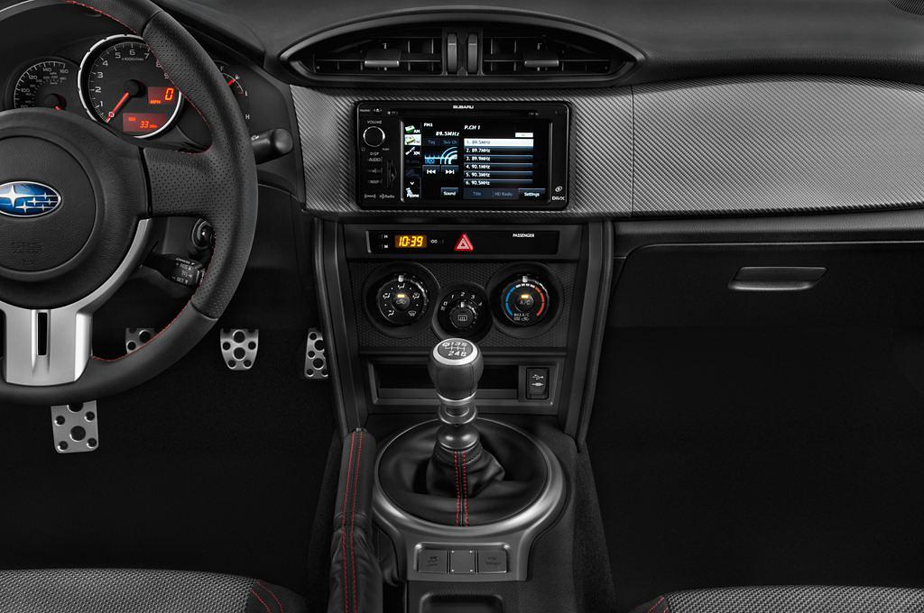 Subaru BRZ (Baujahr 2015) 2.0I Active 2 Türen Mittelkonsole