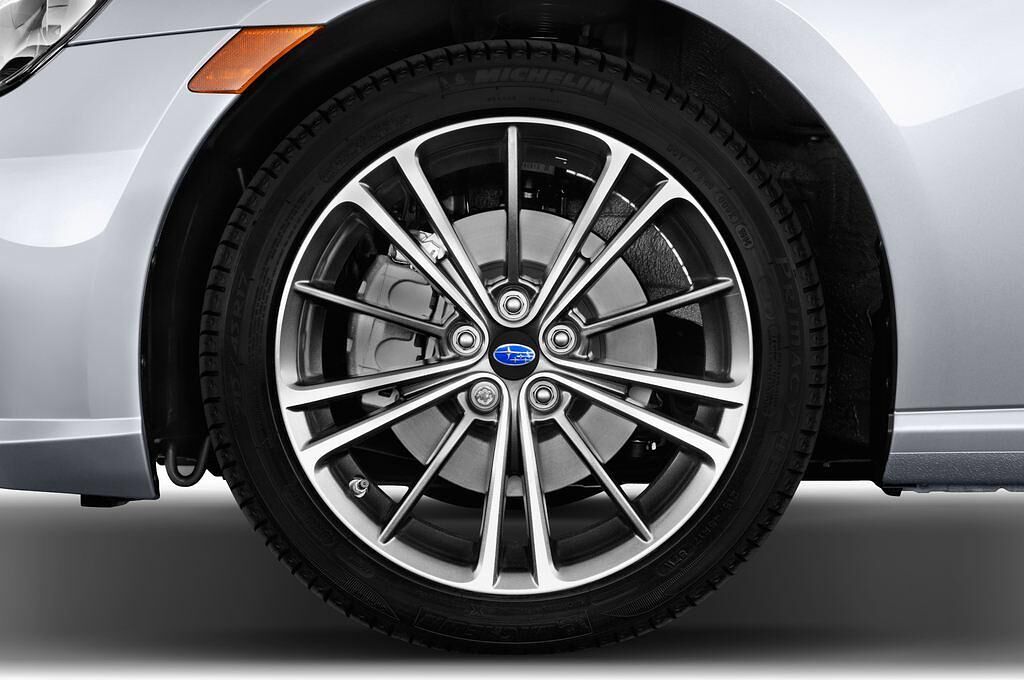 Subaru BRZ (Baujahr 2015) 2.0I Active 2 Türen Reifen und Felge