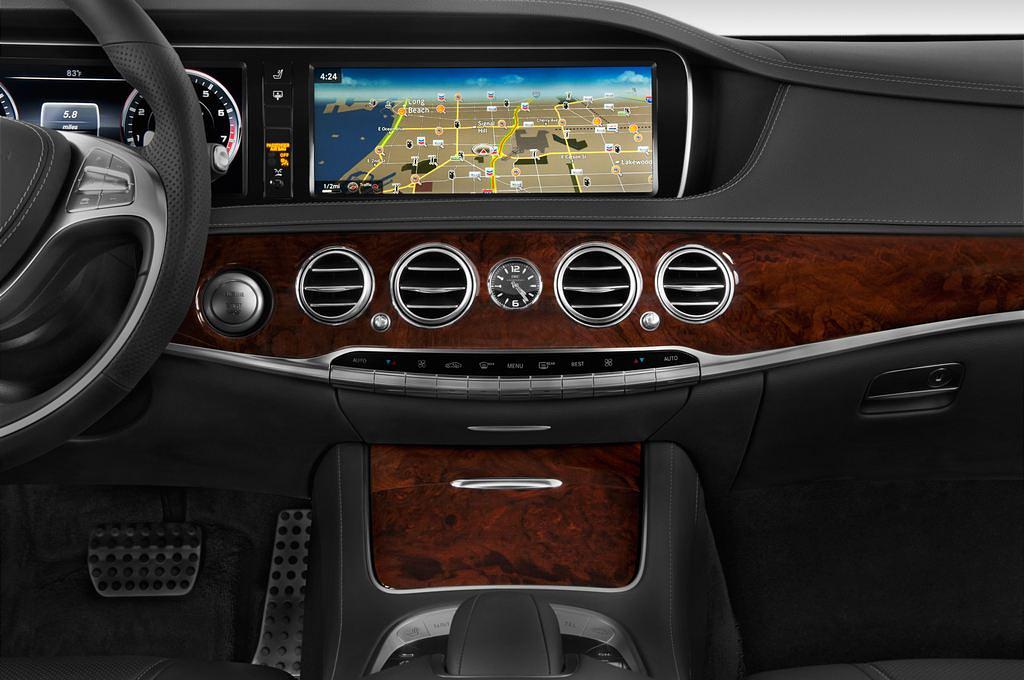 Mercedes S-Class (Baujahr 2014) Amg AT 4 Türen Mittelkonsole