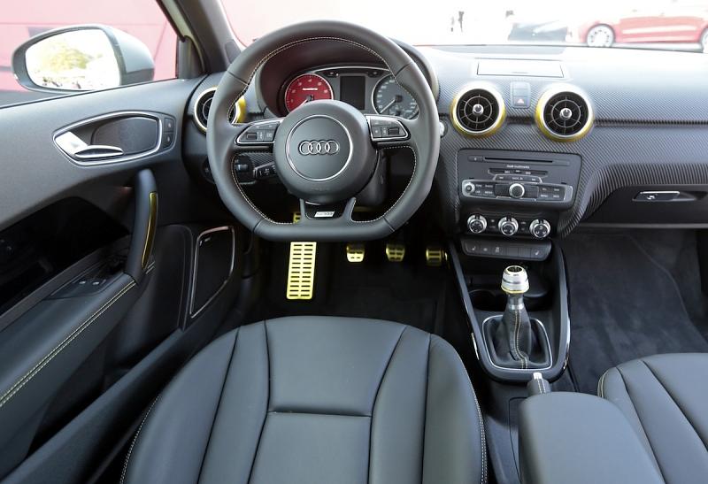Der Innenraum des Audi A1 hat eloxierte Applikationen