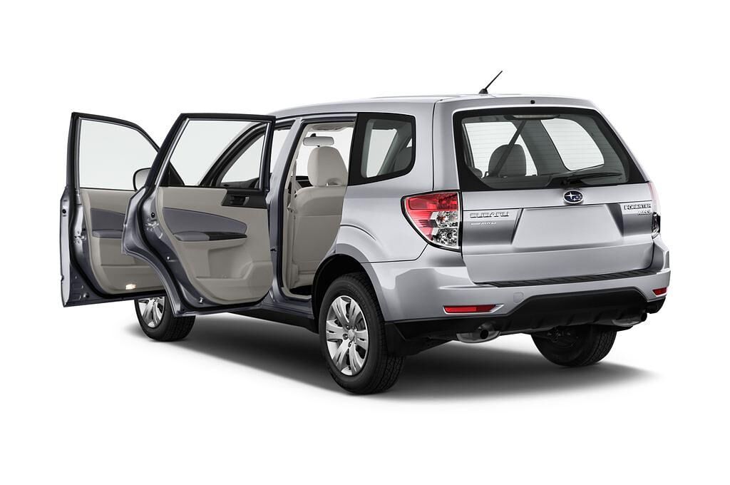 Subaru Forester (Baujahr 2011) Trend 5 Türen Tür geöffnet