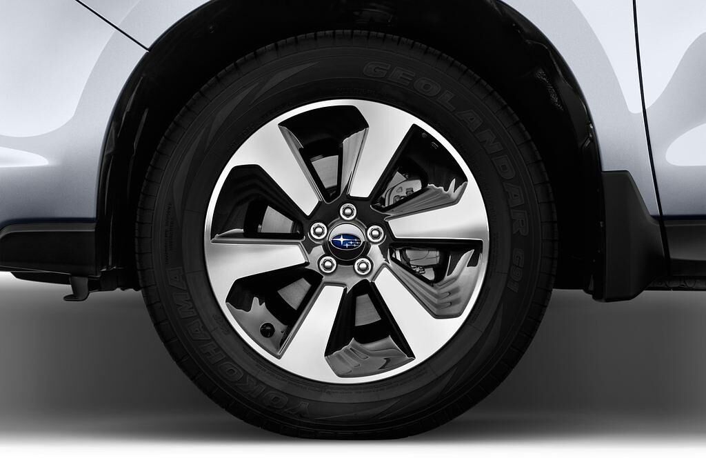 Subaru Forester (Baujahr 2017) Active 5 Türen Reifen und Felge