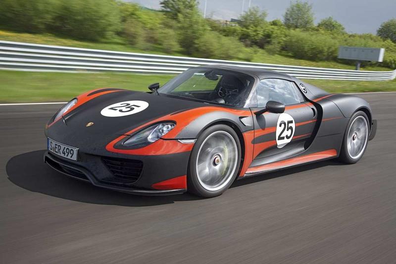 Der Porsche 918 Spyder wird ab dem 18.9. produziert.