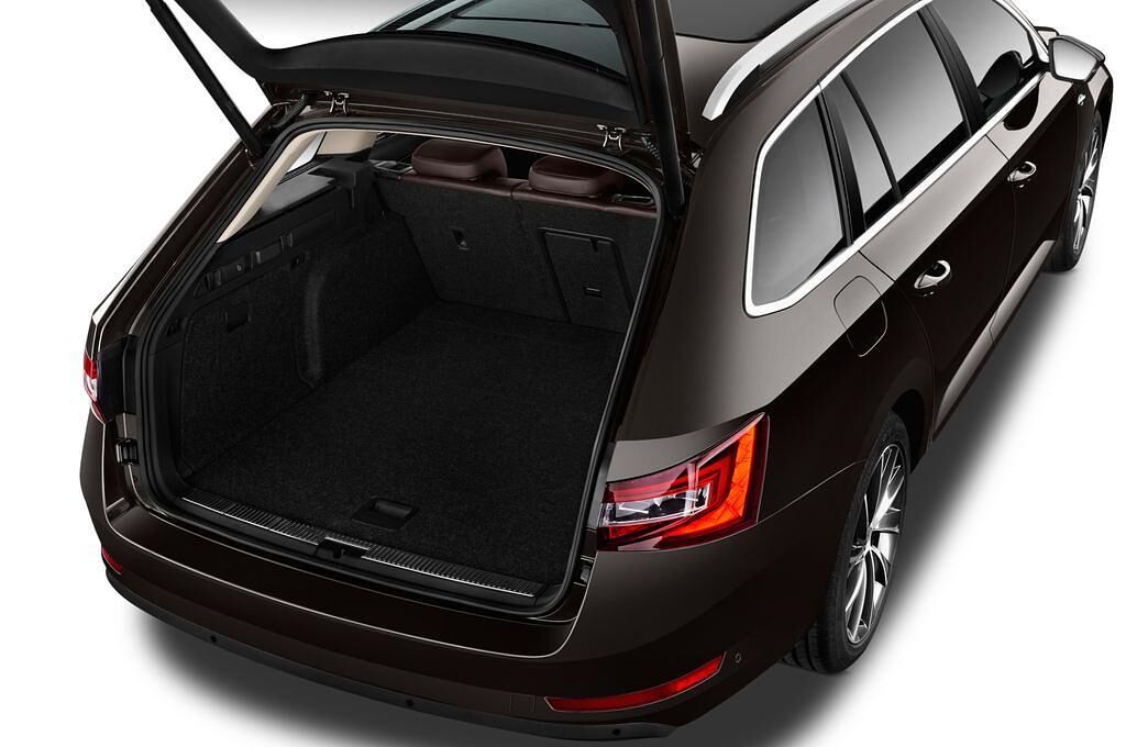 Skoda Superb Combi (Baujahr 2016) L&K 5 Türen Kofferraum
