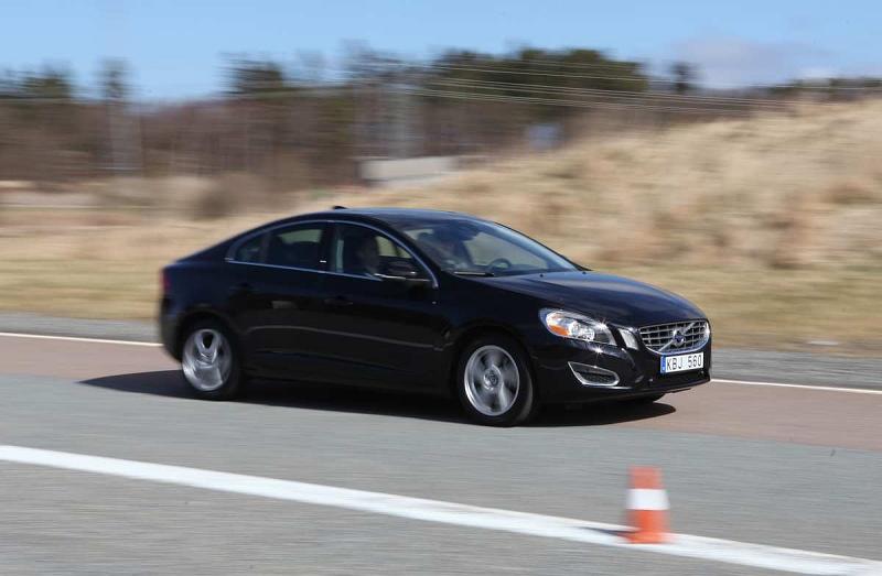 Er braucht 1,5 Sekunden weniger von 0 bis 100 km/h.