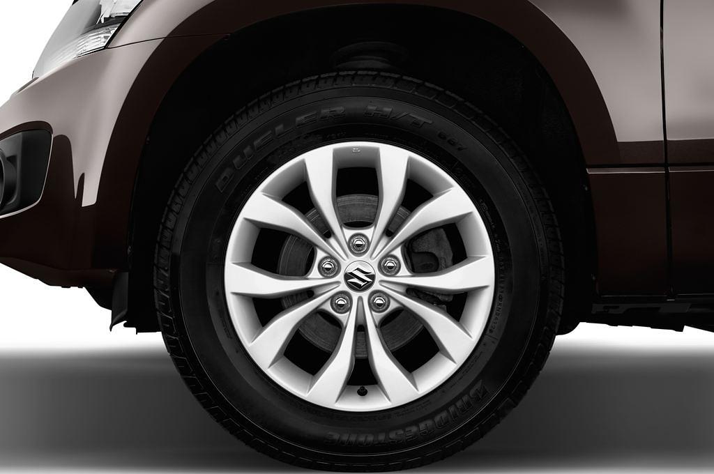 Suzuki Grand Vitara (Baujahr 2013) Comfort 5 Türen Reifen und Felge