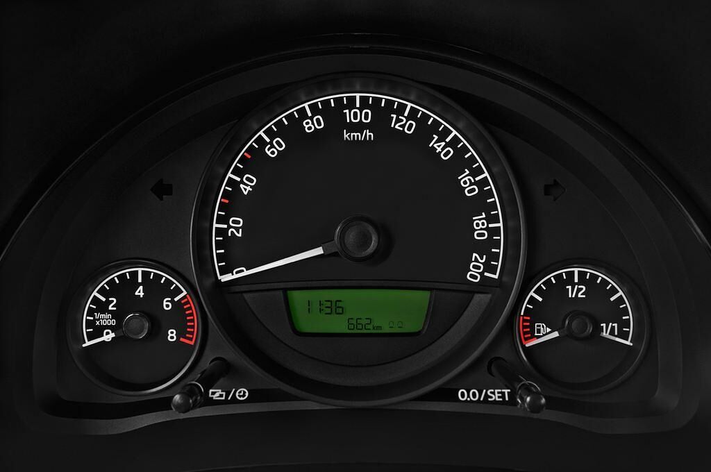 Skoda Citigo (Baujahr 2014) Active 5 Türen Tacho und Fahrerinstrumente