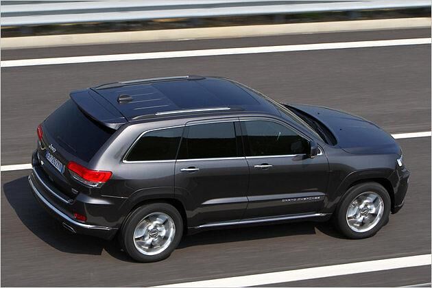 Drei Jahre nach Einführung der vierten Generation geht das SUV optisch und technisch überarbeitet an den Start