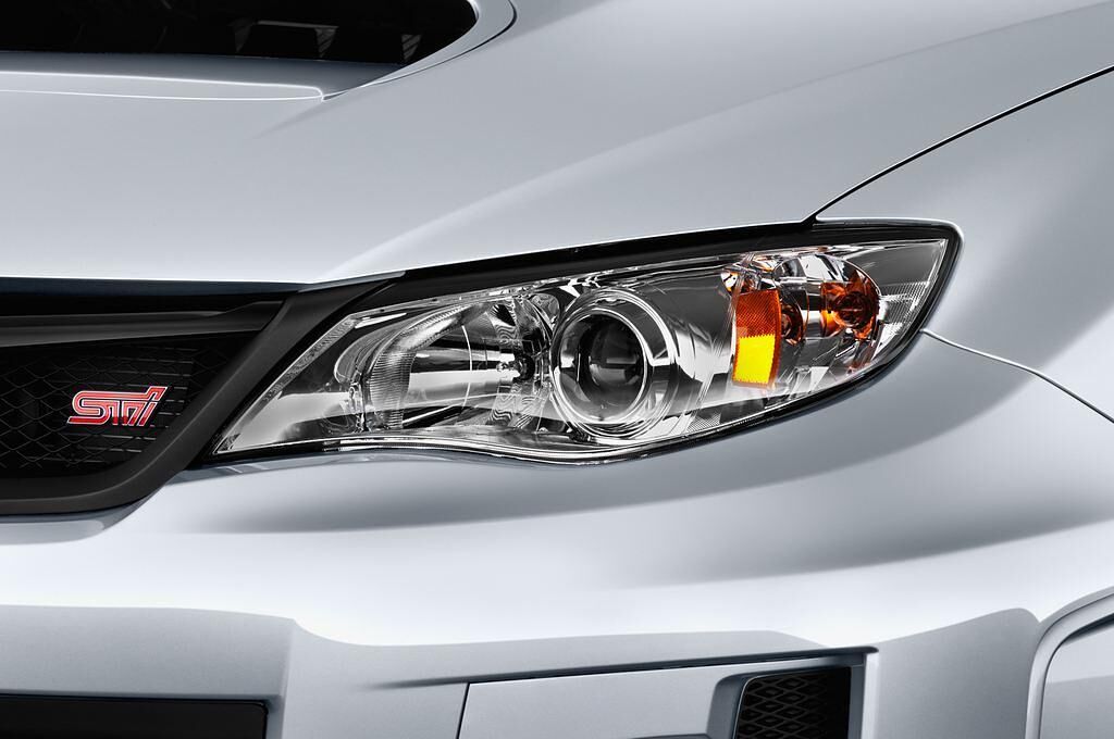 Subaru WRX STI (Baujahr 2012) Sport 5 Türen Scheinwerfer