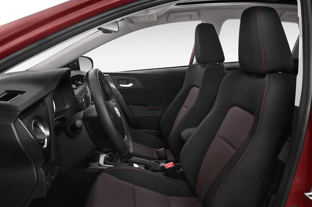 Toyota Auris (Baujahr 2013) Life 5 Türen Vordersitze