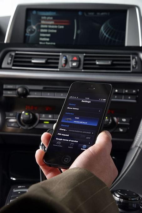 Auch das Handy wird bei BMW Connected Drive miteingebunden