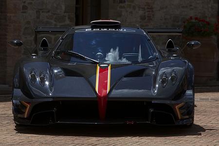 Pagani Zonda Revolucion - Hightech-Projektil