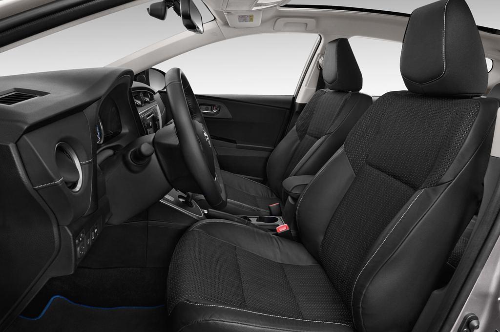 Toyota Auris Hybrid (Baujahr 2013) Executive 5 Türen Vordersitze