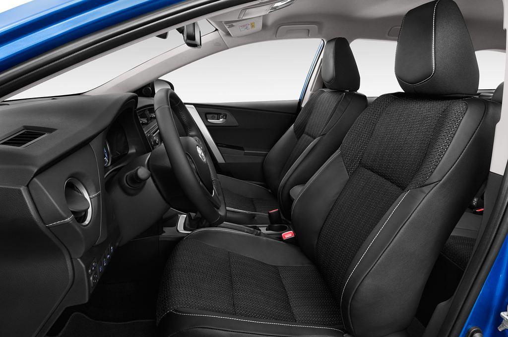 Toyota Auris Touring Sports (Baujahr 2013) Executive 5 Türen Vordersitze